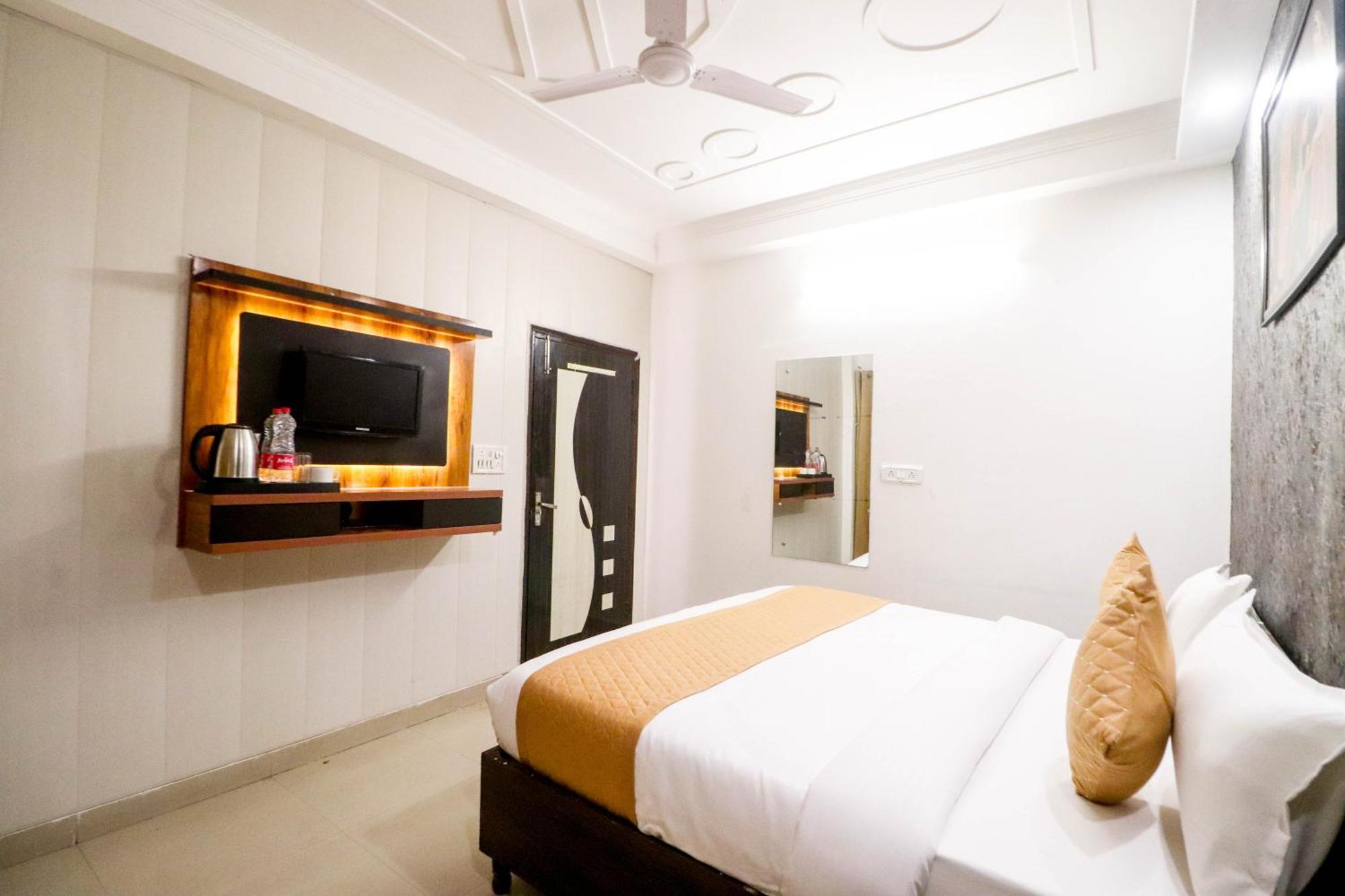Hotel Stay Villa Delhi Airport Új-Delhi Kültér fotó